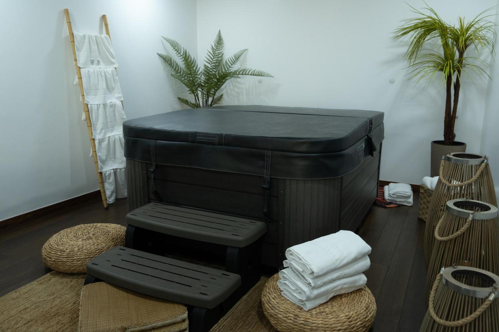Deluxe Villa Home, Peace & Spa Віла-ду-Конде Екстер'єр фото